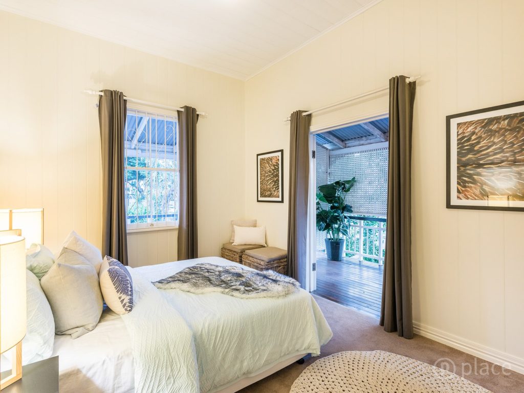 Hawthorne Queenslander bedroom