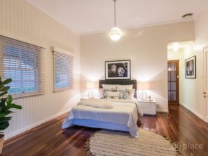 Hawthorne Queenslander bedroom