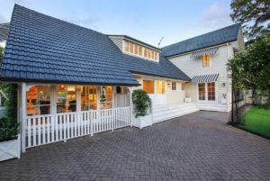 Hamptons Stunner on the Gold Coast, Australia