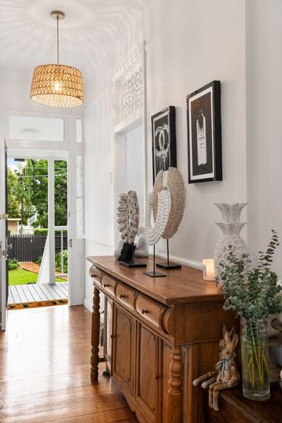 entry cottage