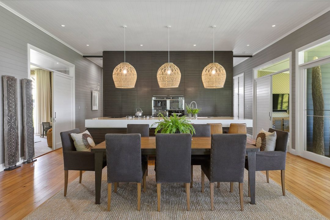 Charltons, Federal — dining room